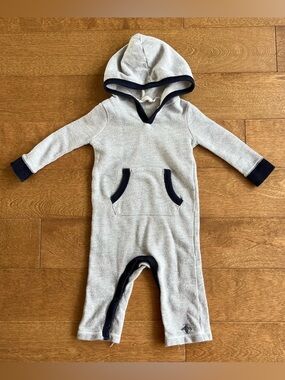 2/$10 BURT’S BEES Baby boy jumpsuit 3-6m organic